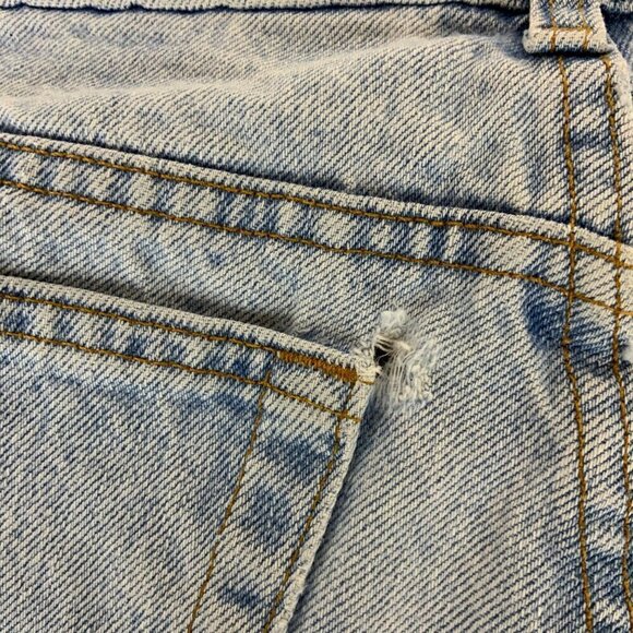 Vintage Levis 560 Loose Fit Tapered Jeans Mens Sz 38x32 Light Wash Denim HEMMED - Picture 8 of 9